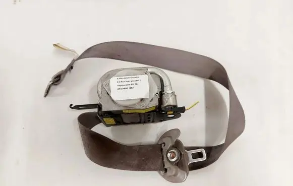 Mitsubishi Grandis Front seatbelt TK-AF2-N693