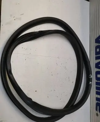 Renault Megane IV Rubber seal rear door 