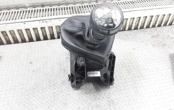 Peugeot 308 Gear shifter/selector 9684581680