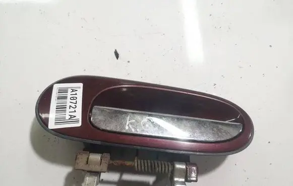 Nissan Almera Tino Front door exterior handle 