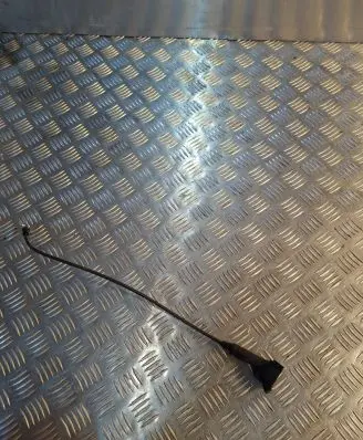 Audi A8 S8 D3 4E Fuel cap flap release cable 4E0010899C