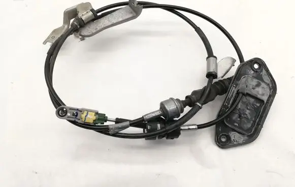 Gear shift cable linkage