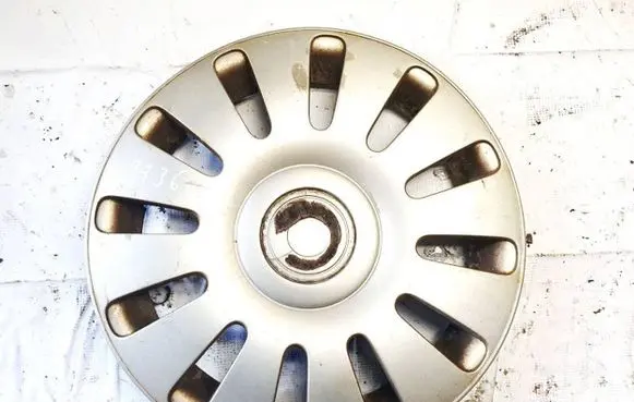 Volkswagen Sharan R15 wheel hub/cap/trim 7m0601147m 98vw1130baw