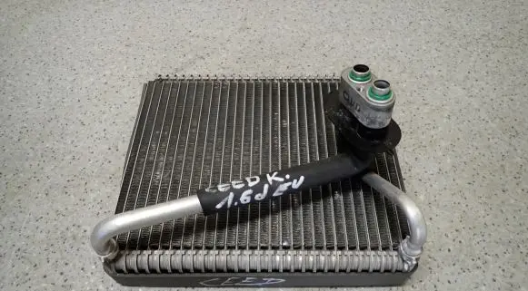 Air conditioning (A/C) radiator (interior)