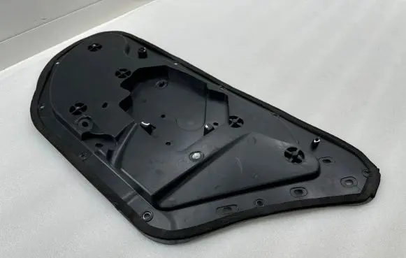 Tesla Model X Other rear door trim element 104647200D