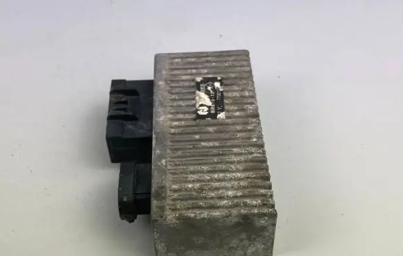 Renault Laguna II Glow plug pre-heat relay 7700111525 BRE76-12