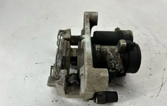 Subaru Outback (BT) Rear brake caliper 26620AN09A