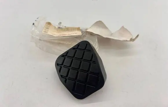 Seat Ibiza IV (6J,6P) Brake pedal 1J0721173E