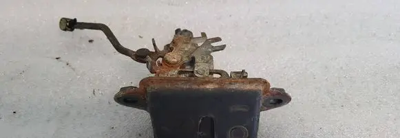 Subaru Forester SF Loading door lock 