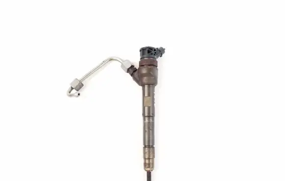 Jaguar F-Pace Fuel injector G4D39K546AA