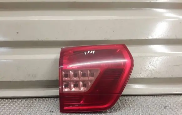 Citroen C5 Tailgate rear/tail lights