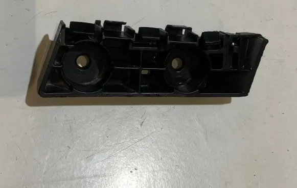 Ford Mustang VI Front bumper mounting bracket FR3B17D959AC