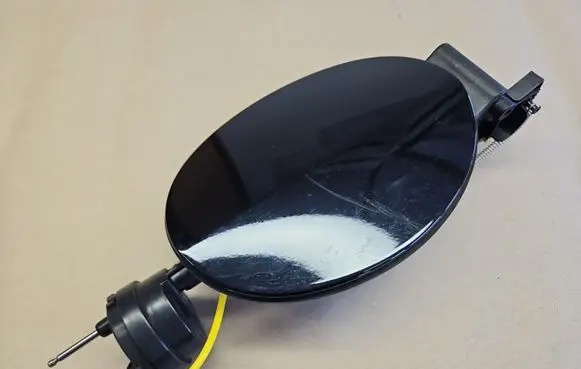Mercedes-Benz SL R230 Fuel tank cap A2306390042 A2105849717 A2305847617