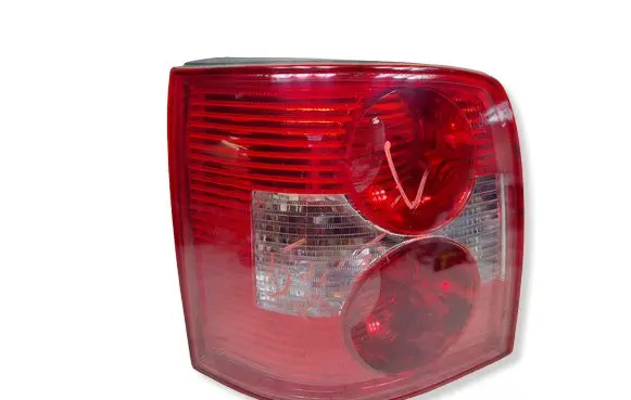 Volkswagen PASSAT B5.5 Rear/tail lights 147866KASACJA 147866