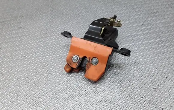 Skoda Octavia Mk1 (1U) Tailgate/trunk/boot lock/catch/latch 1U6827501C