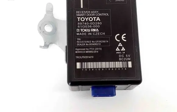 Toyota Yaris Other devices 897400D280