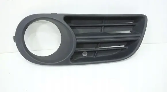 Skoda Fabia Mk1 (6Y) Front bumper lower grill 6Y0853665F