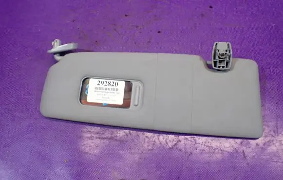 BMW 1 E81 E87 Sun visor