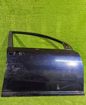Toyota Avensis T250 Front door 