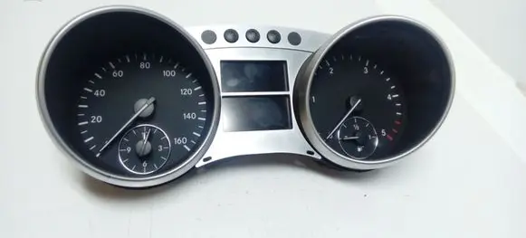 Mercedes-Benz ML W164 Speedometer (instrument cluster) A2515409047