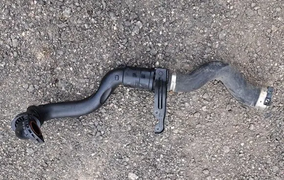 Ford Escape III Air intake hose/pipe LX616C750BA