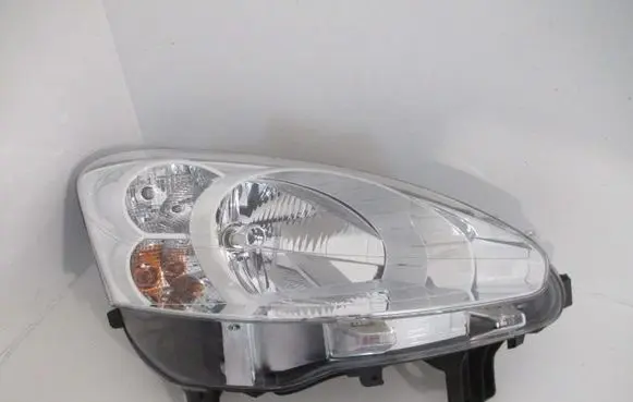 Peugeot Partner Headlight/headlamp 9677202380