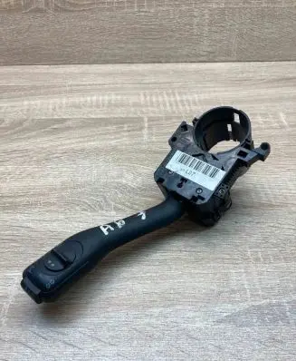 Audi A3 S3 8L Indicator stalk 8L0953513H 2234824