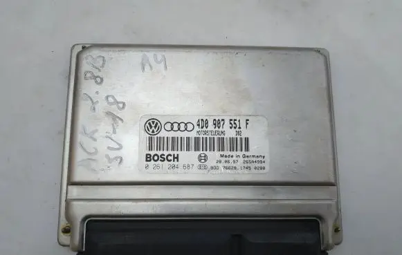 Audi A4 S4 B5 8D Engine control unit/module 4D0907551F 261204687