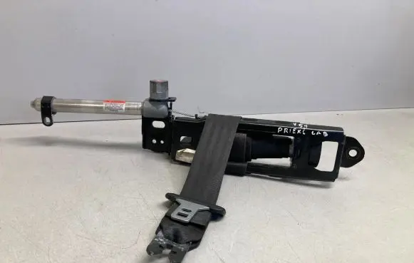 Volvo V50 Front seatbelt 6008892