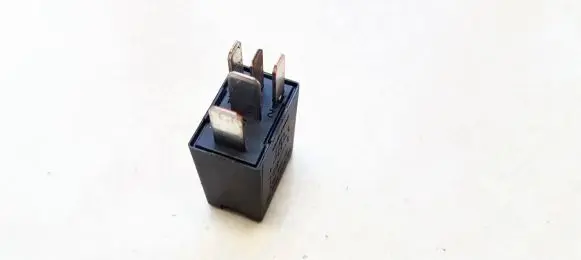 Citroen Xsara Picasso Other relay 9620220980