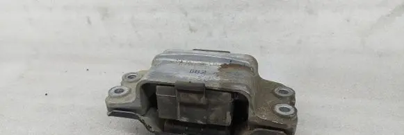 Volkswagen PASSAT B6 Engine mount bracket 3C0199555