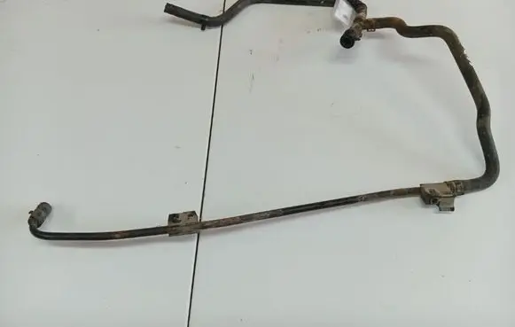 Volkswagen Golf IV Fuel line pipe 
