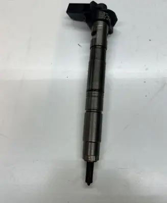 Volkswagen PASSAT B6 Fuel injector 03L130277 080326 0445116030