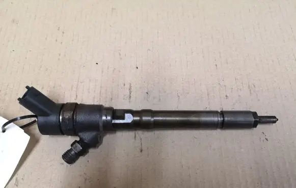 Hyundai Tucson JM Fuel injector 0445110064