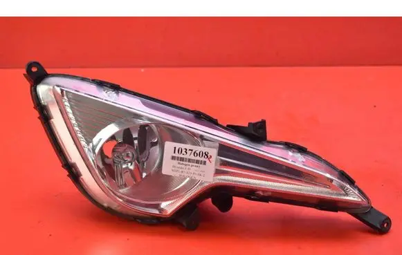 Hyundai i40 Front fog light 92202-3Z010