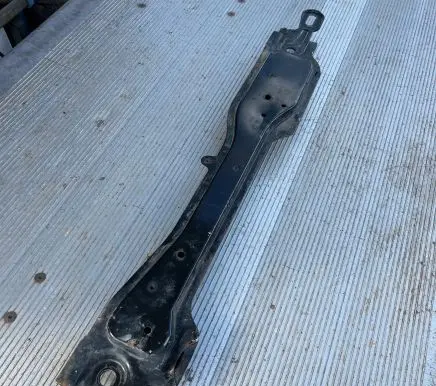 Renault Megane IV Bottom radiator support slam panel 625305417R