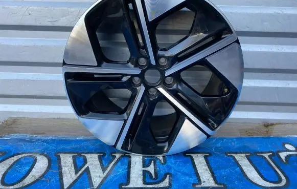 Smart #1 R19 alloy rim 8891568387