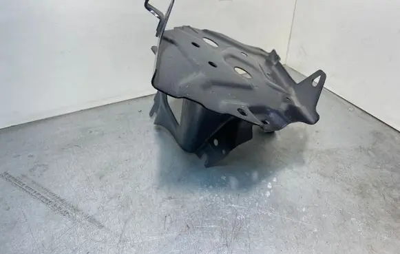 Honda HR-V Battery tray T7A