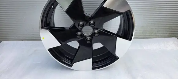 Volvo EX30 R18 alloy rim 80000286 89000286
