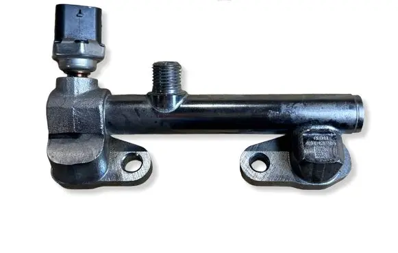 Subaru Forester SK Fuel main line pipe 4XFB42K31A