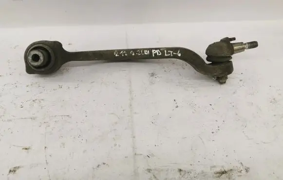 Mercedes-Benz E W212 Front lower control arm/wishbone A21204