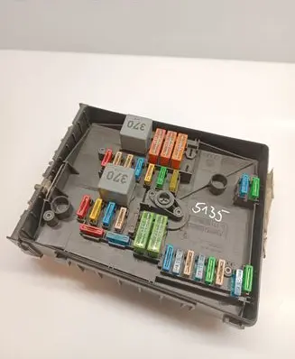 Seat Altea XL Fuse module 1K0937125A 017183071