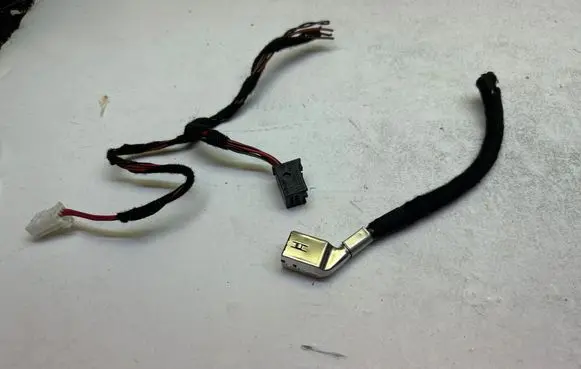Mercedes-Benz C W204 Sound system wiring loom A0015451073 A2046801231