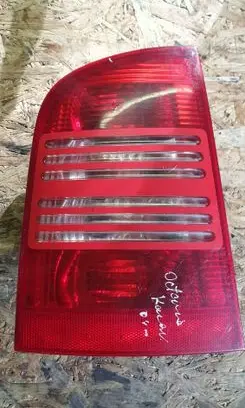 Skoda Octavia Mk1 (1U) Rear/tail lights 1U9945095B 1U9945111B