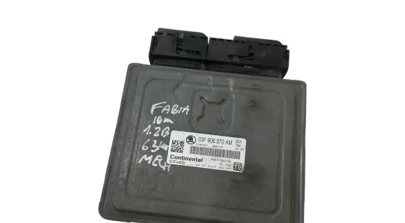 Skoda Fabia Mk2 (5J) Engine control unit/module 03F906070AM 03F906070N 5WP44630