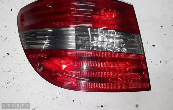 Mercedes-Benz B W245 Rear/tail lights A1698202564