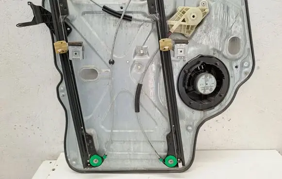 Volkswagen Transporter - Caravelle T5 Front door electric window regulator 7H0837730AP