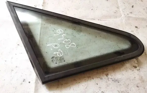 Ford Galaxy Front triangle window/glass as2