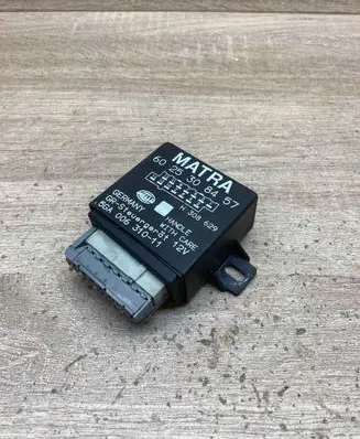Renault Espace III Tow bar relay 6025308457 5GA00631011