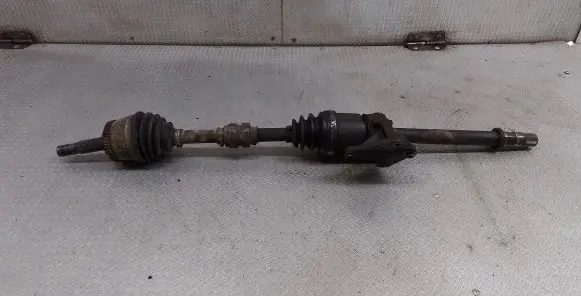 Nissan Primera Front driveshaft